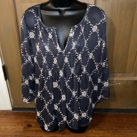 Old Navy Chiffon Sheer Long Sleeve Blouse Dark Gray Cream Floral Size L - Picture 1 of 12